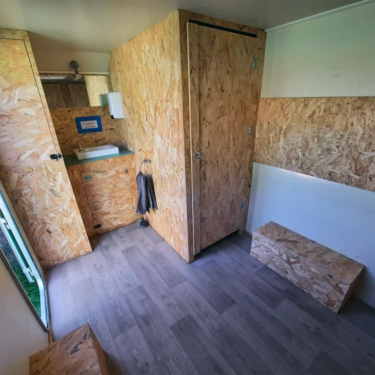 Caravane toilettes sèches Sterckeman 2006